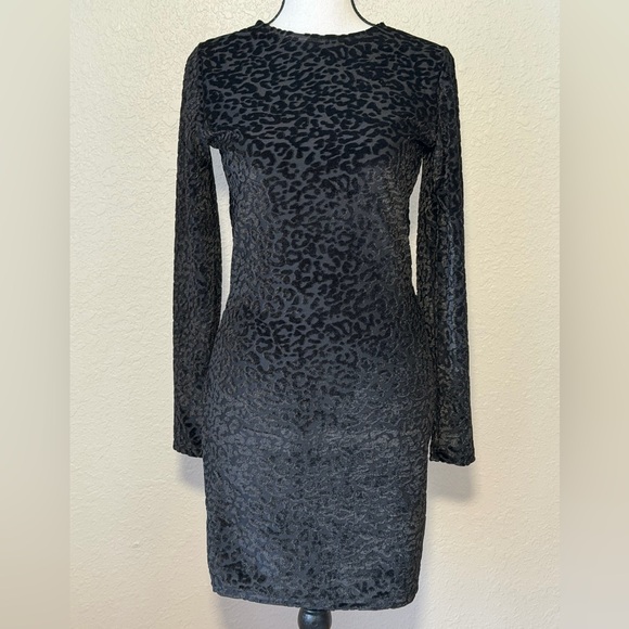 Popular Basics Dresses & Skirts - Popular Basics Black Leopard Velvet Long Sleeve Open Back Dress